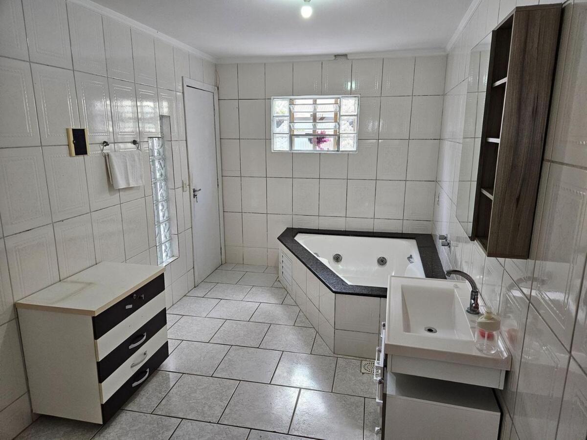 House With Swimming Pool By The Balneario Camboriu