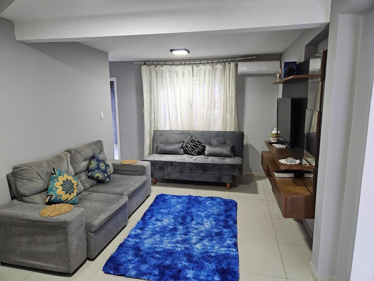House With Swimming Pool By The Casa de férias Balneario Camboriu